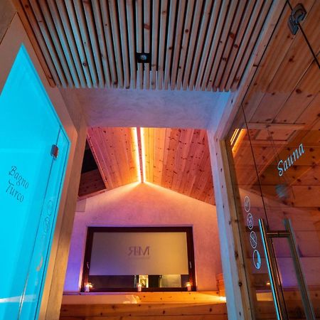 Casa Vacanze Anais Нюс Экстерьер фото