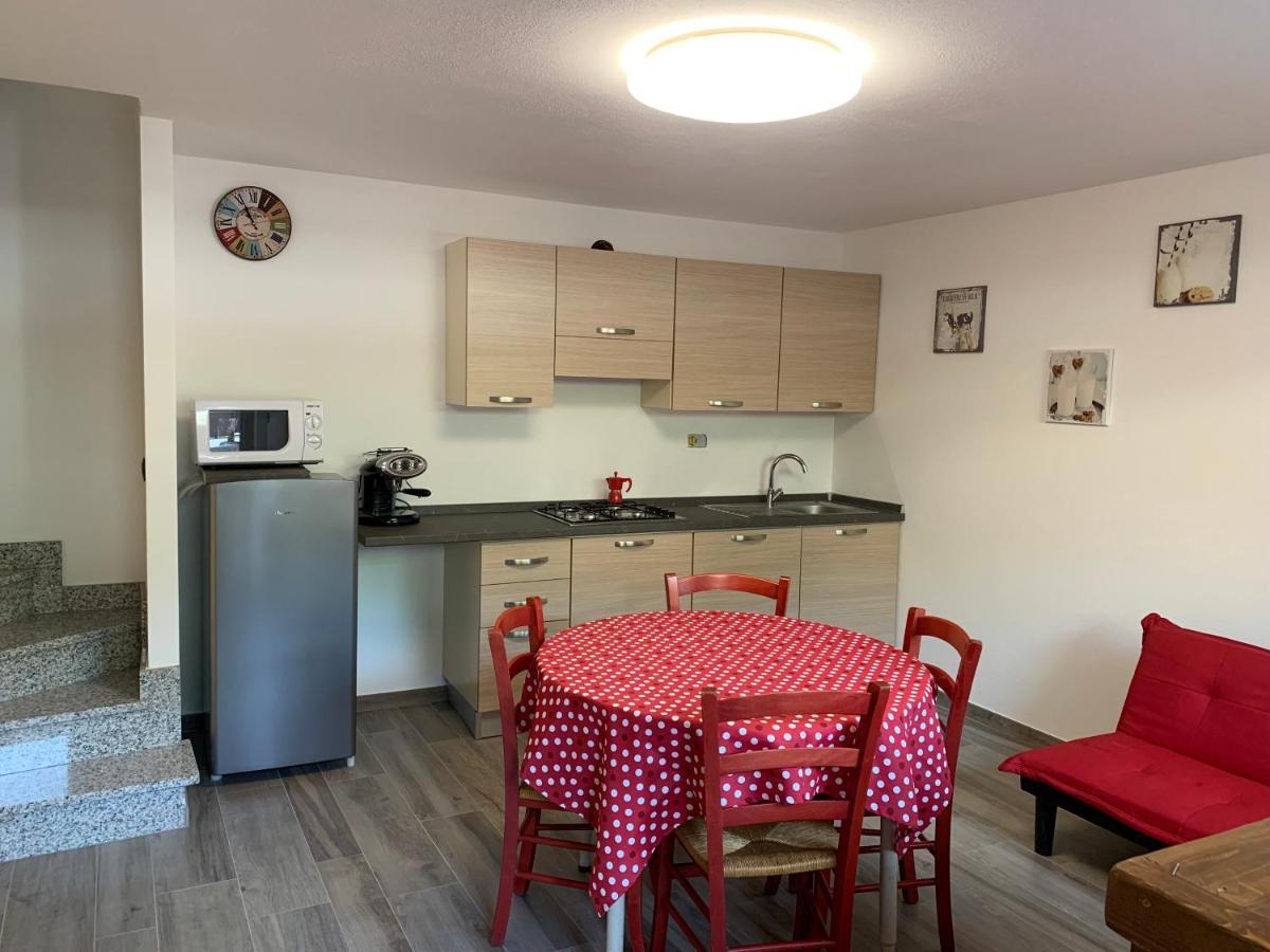 Casa Vacanze Anais Нюс Экстерьер фото