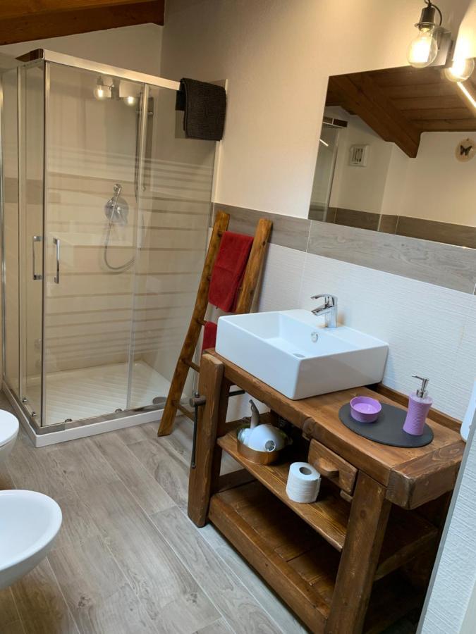 Casa Vacanze Anais Нюс Экстерьер фото